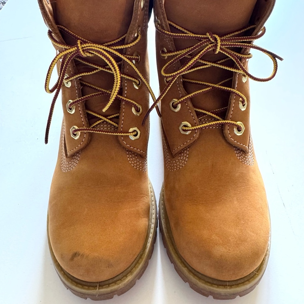 Brown Lace-Up Boots